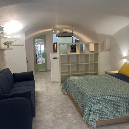 La Maison Des Voyageurs Bari Eksteriør billede